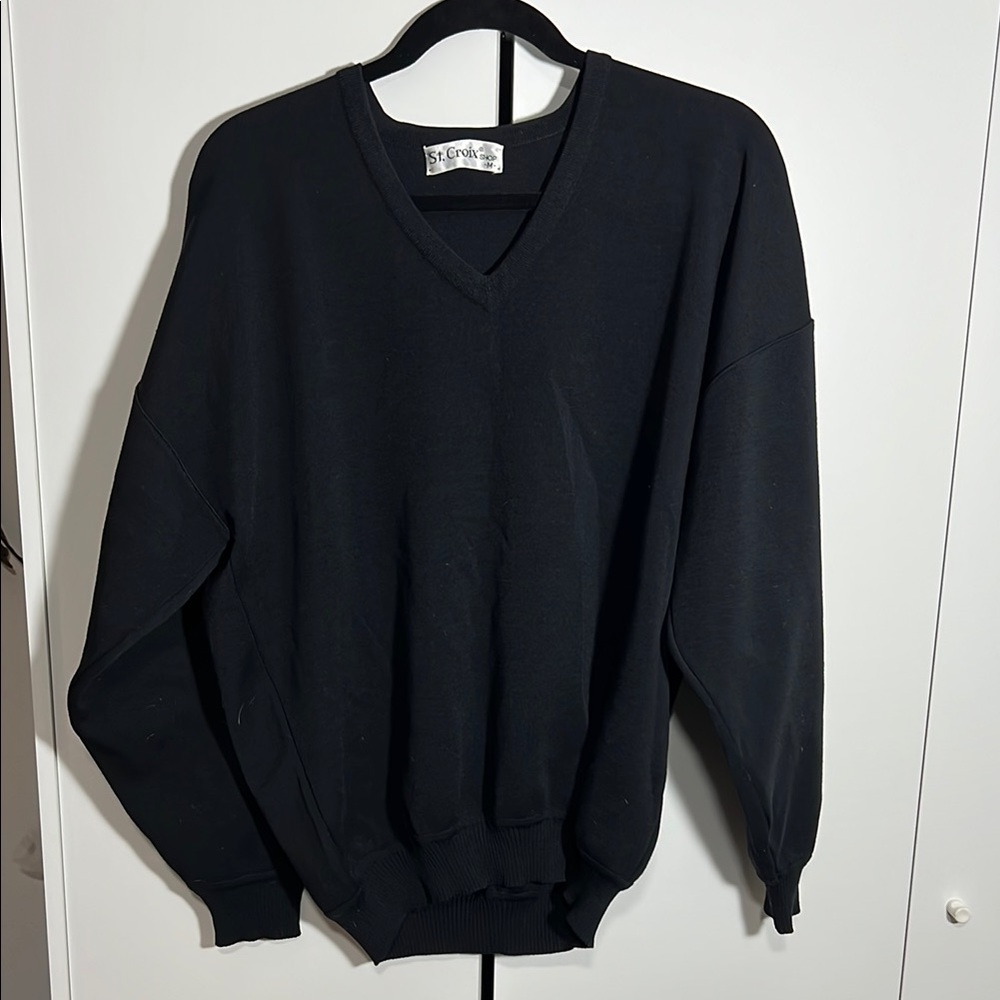 St. Croix : Elegant Black V-Neck Sweater by